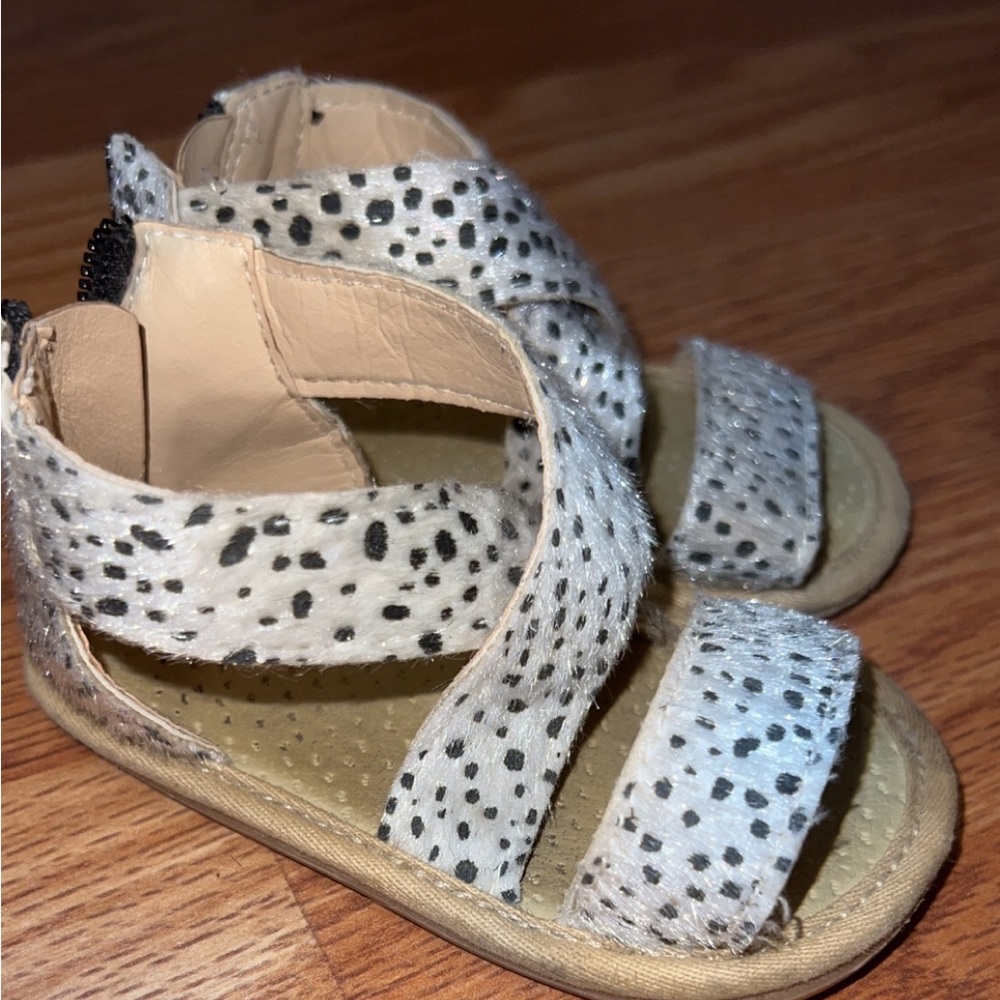 Shoes - Picture 2 of 4